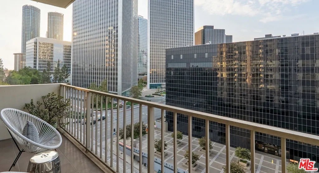 2160 E Century Parkway 910, Los Angeles, California 90067 home-pic-7